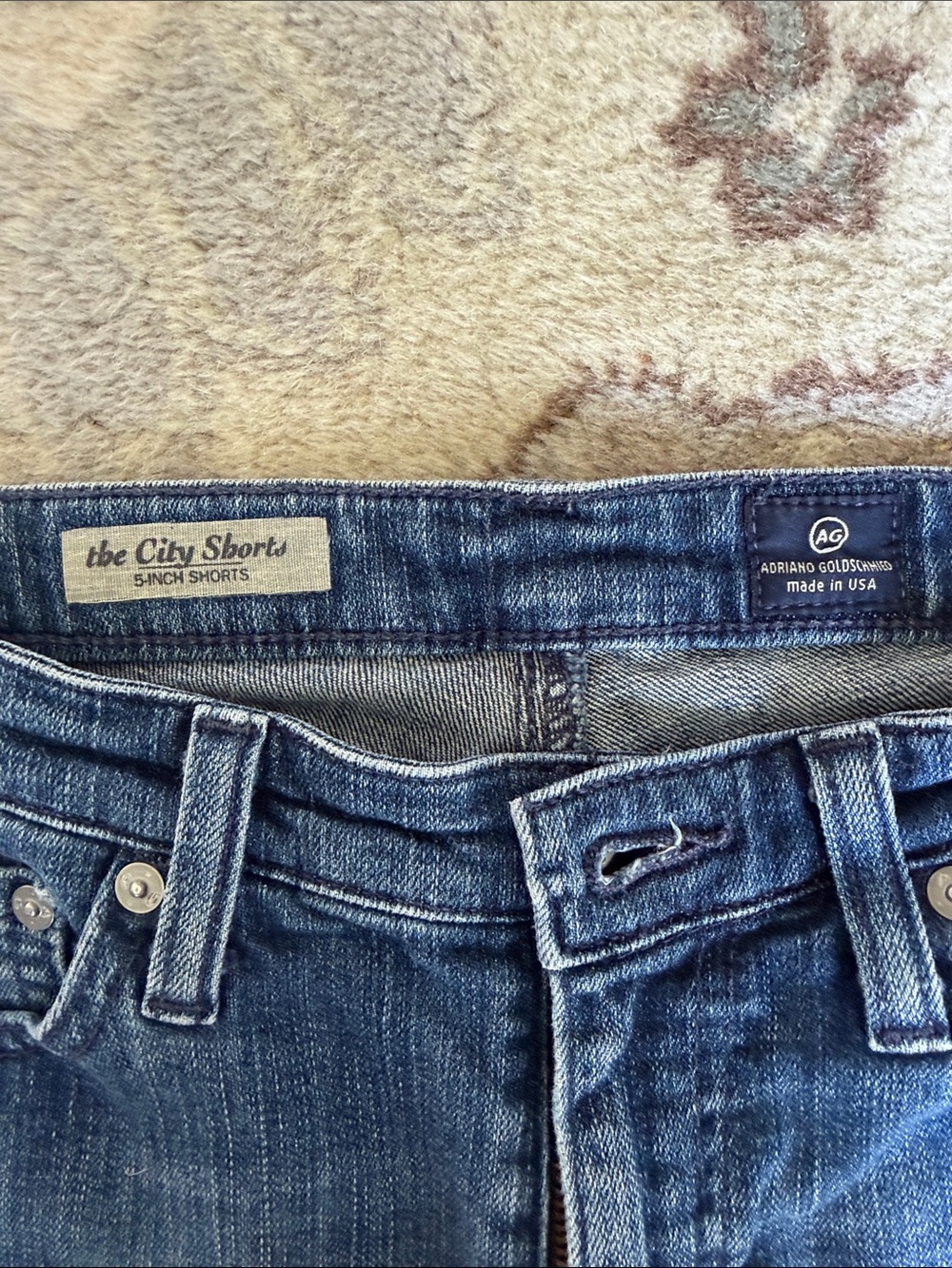 AG Adriano Goldschmied The City Short Denim Shorts Women’s Size 27 Made in USA - Picture 3 of 4